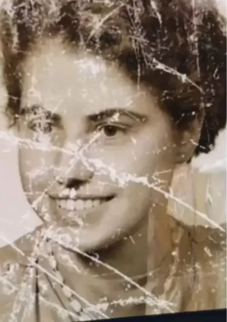 Foto antiga danificada